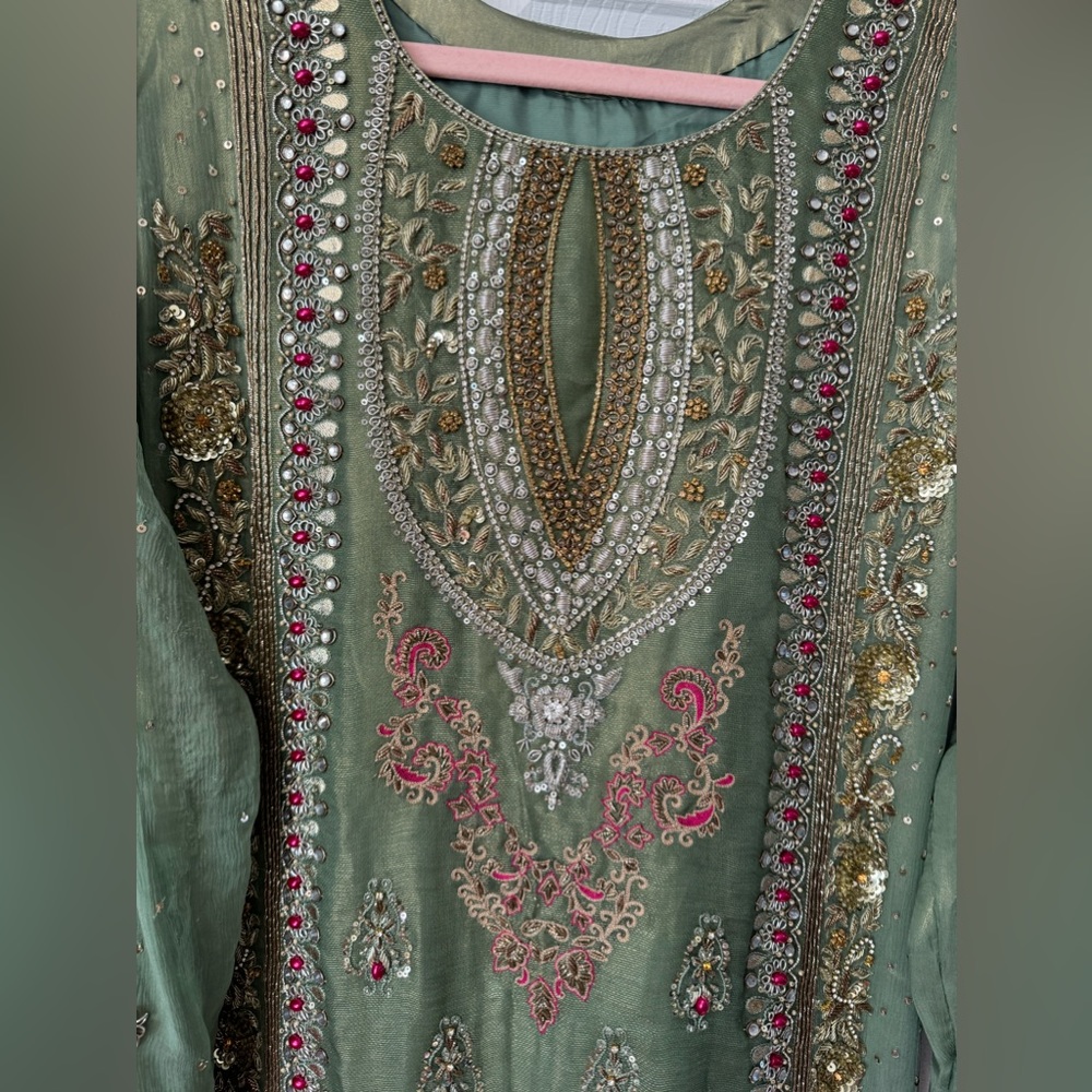 Indian pakistani dress - Picture 3 of 10